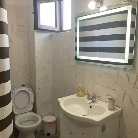 Guest house Axelandraboutique 3*