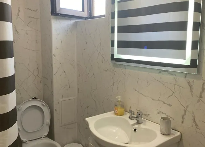 招待所 Axelandraboutique 3*