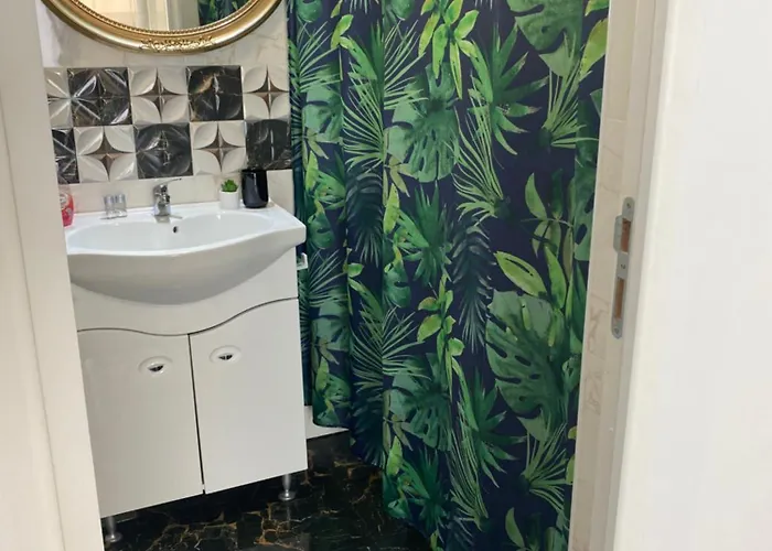 招待所 Axelandraboutique